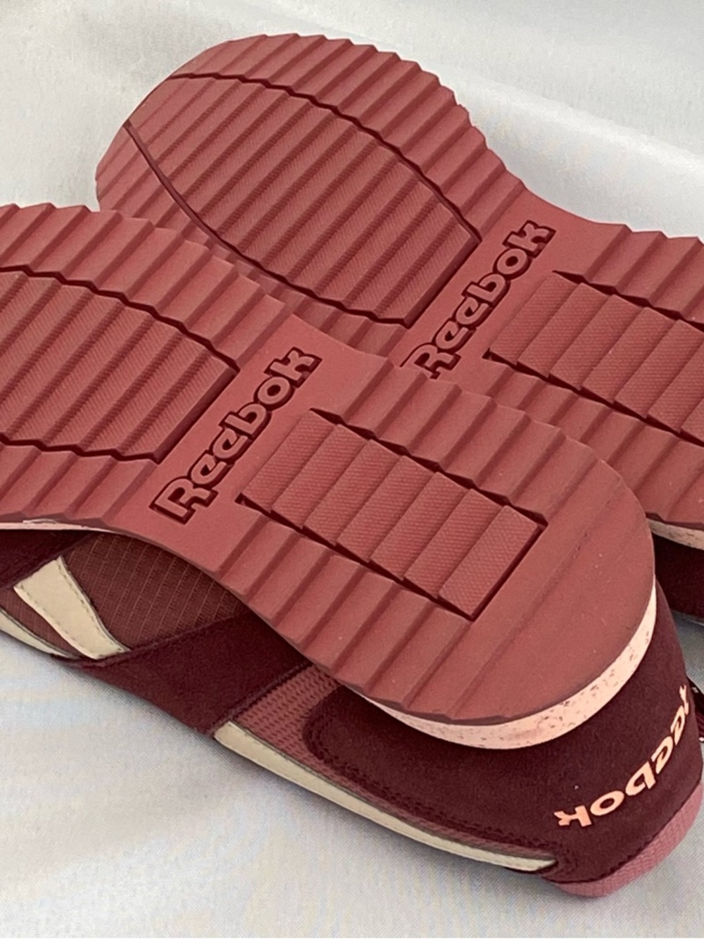 Reebok Classic Suede Leather & Fabric Lace-up Rose Buff  Harmon TL Sneakers NWOT - Picture 2 of 10